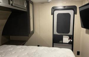 2019 Palomino Puma 31QBBH