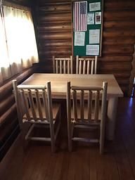 SQUIRREL MEADOWS CABIN