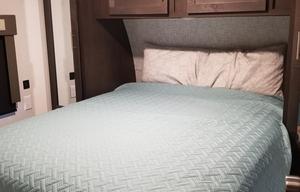 Luxurious Travel Trailer sleeps 10