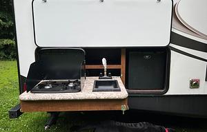 Extended Season Ready! kiddos and fidos friendly