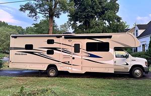 Spacious Minnie Winnie 31H – Perfect for Families