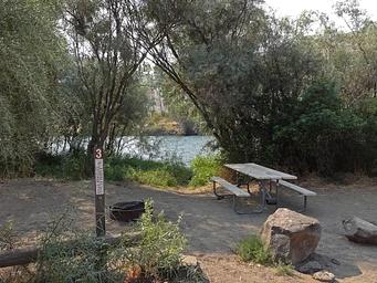 Lmuma Creek campsite