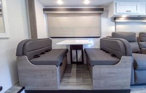 2026 GULFSTREAM 33FT