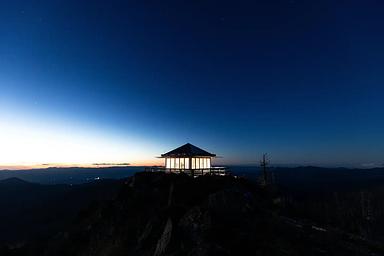 BOLAN MOUNTAIN LOOKOUT sunset
