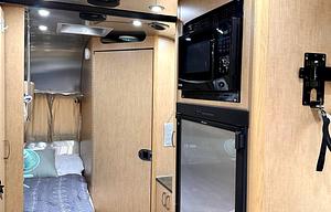 Airstream Flying Cloud 23D