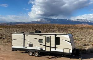 2018 Keystone RV Hideout 26LHSWE RV rental photo 12