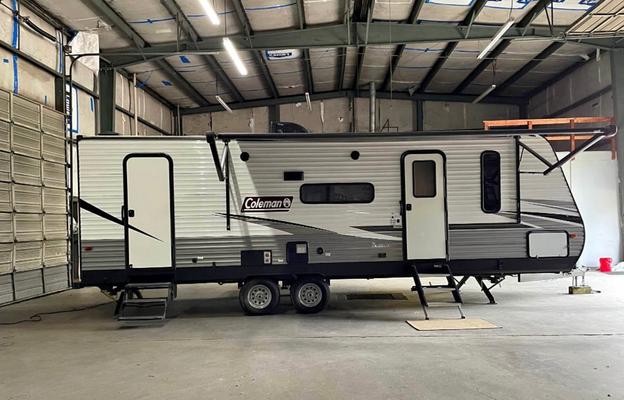 2021 Coleman Lantern 263BH - WiFi Included
