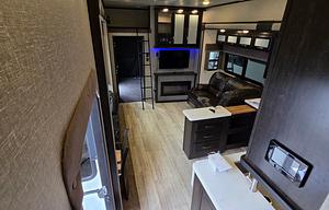 2018 Grand Design 395m Pet Friendly RV Rental