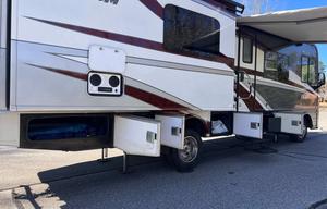 2016 Storm 32H RV rental photo 30