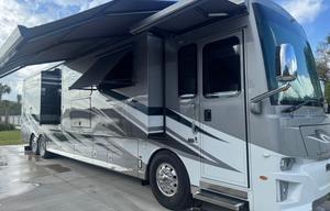 A class "glamping” on Lake Tuscaloosa