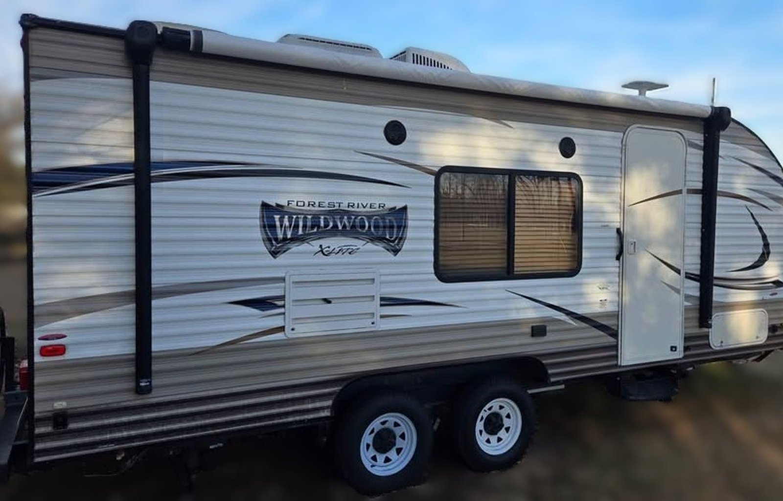 2018 Forest River X-Lite Series M-201BHXL