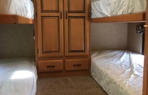 Perfect for Families-Separate Bunkhouse/Bunk Room