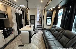 2024 Heartland Torque 384 RV rental photo 4