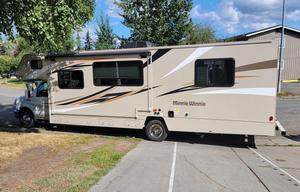 2019 Winnebago Minnie Winnie 31K