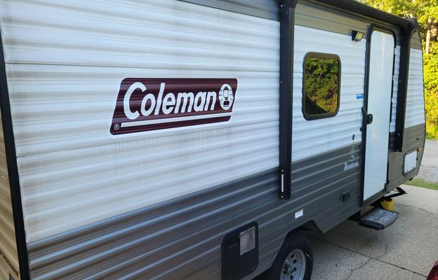 2023 Coleman 17B RV rental photo 1