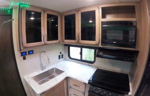 Mountaineer-  Solar Lux bunkhouse! InlandNWRentals