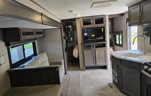 S and N 2020 jayco flight