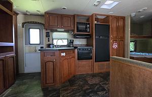 2013 Shasta RVs Revere 27BH