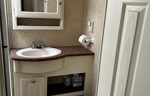 2007 Keystone RV Out Back Sydney Edition 31QRS