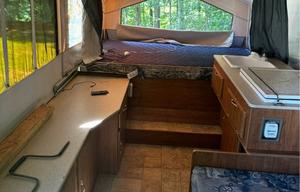 2006 Forest River RV Flagstaff Classic 281RK RV rental photo 4