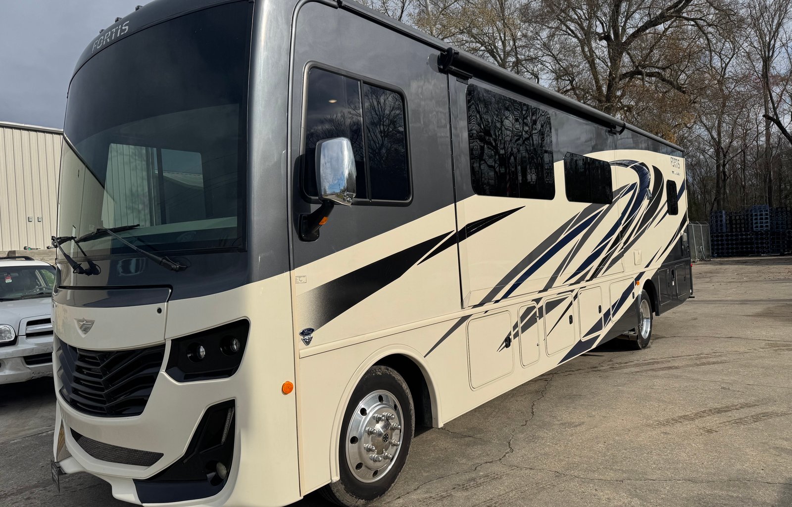 2021 Fleetwood RV Fortis 34MB