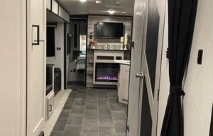 TROPICAL ESCAPE BUNKHOUSE *FREE DELIVERY/SETUP*