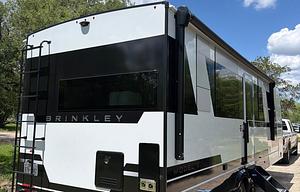 Brinkley Love! 2025 Model I 275 Luxury Camping!