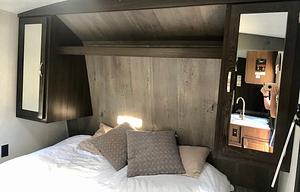 "Trixie" bunk bed, pet friendly & master bedroom