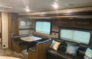 Zinger 2 room  bunk house. Delivery only