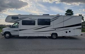 2021 RESORT STYLE RV LIVING !  32 FT Coachman Freelander