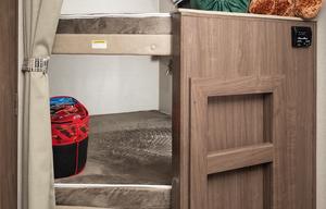 #2: Large Modern Home Full Amenities @ Yellowstone