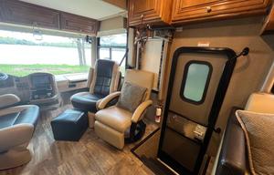 2016 Thor Motor Coach Palazzo 33.2