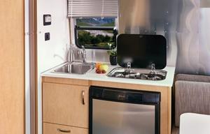 “Moonwalk” 16' Airstream with Solar -Ready to Go-