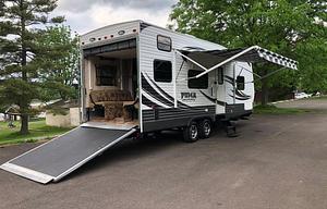 2015 Palomino Puma Unleashed 24’