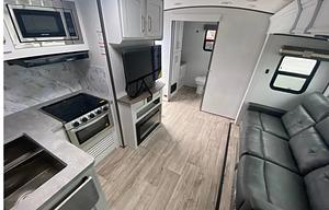2022 Dutchmen RV Astoria 2203RB RV rental photo 2