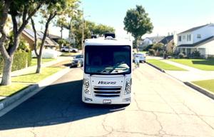 ✨ Taffy Vegas ✨ Sleek Coach – Slide-out, Sleeps 5