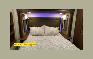 2017 2 Bed/2 Full Ba 43' 5th Wheel + Pool and Hot Tub Option + 2 Bed / 2 Ba House Option