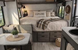 21' Off Grid Camper - Sleeps 5 (midsize towable)