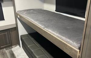 2022 Keystone RV Cougar Half-Ton 34TSB RV rental photo 3