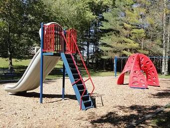 DALE HOLLOW DAMSITE-Playground