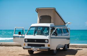 Hawaii Camper Van! Classic VW Pop-Top 5 minutes from Honolulu Airport on Oahu