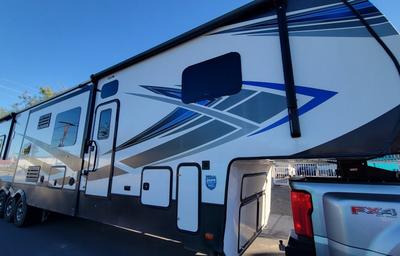 2021 Keystone RV Fuzion 430 RV rental photo 3
