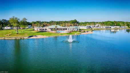 Lake Osprey RV Resort