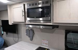 Coachmen RV Catalina Summit Series 7 184FQS
