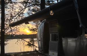 2020 Airstream RV Caravel 22FB