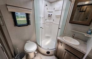 Rockwood Ultra Lite | Modern, Spacious and Cozy