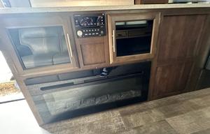 Forest River Rockwood Ultra Lite 2902SW