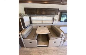 2020 Thor Motor Coach Hurricane 34R RV rental photo 13