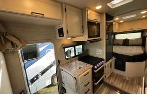25ft. RV — easy to drive, unique trip experience!