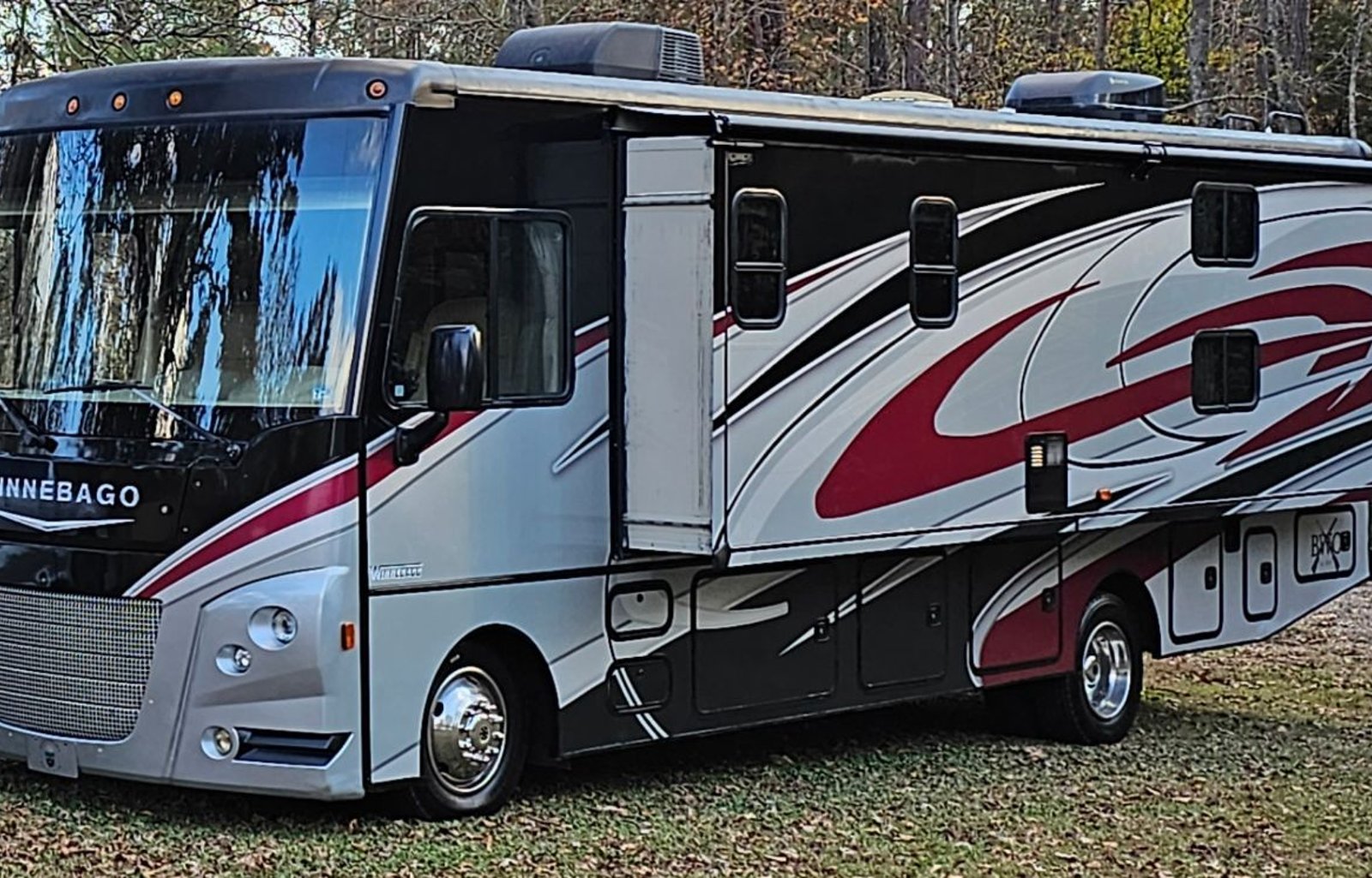 2017 Winnebago Sunstar 31BE "Big Beauty"